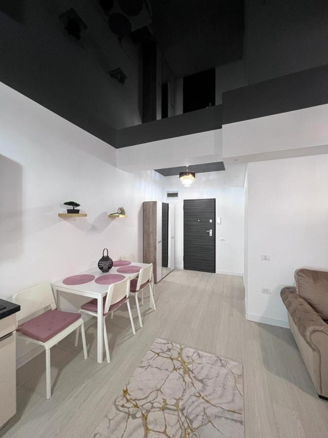 Apartament La Mare Navodari Bagian luar foto